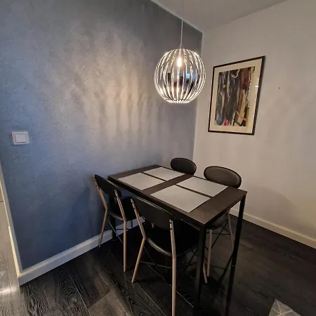 Stylish And Bright One-bedroom Апартаменты Оулу