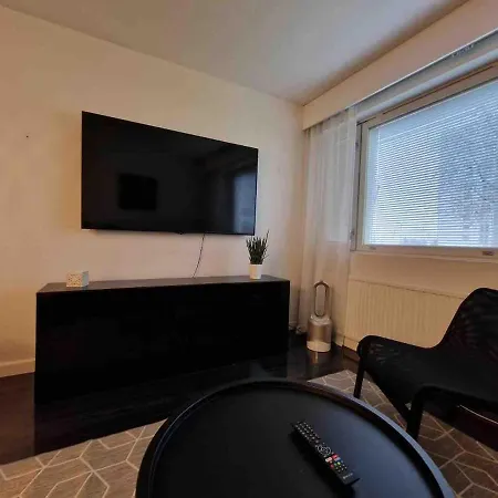 Апартаменты Stylish And Bright One-bedroom Оулу