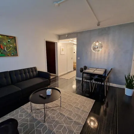 Апартаменты Stylish And Bright One-bedroom Оулу